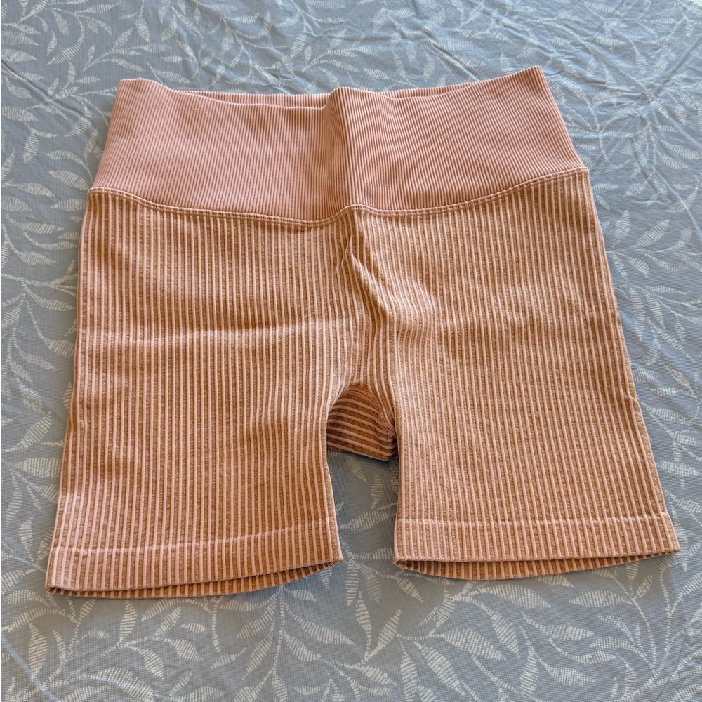 JoyLab Ribbed Peach Bike Shorts